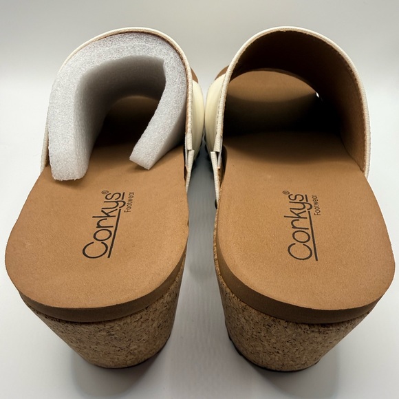 CORKYS Saddle Up Western Stitching Ivory Studded SlipOn Wedge Heels Women’s Sz 9 - Picture 7 of 12